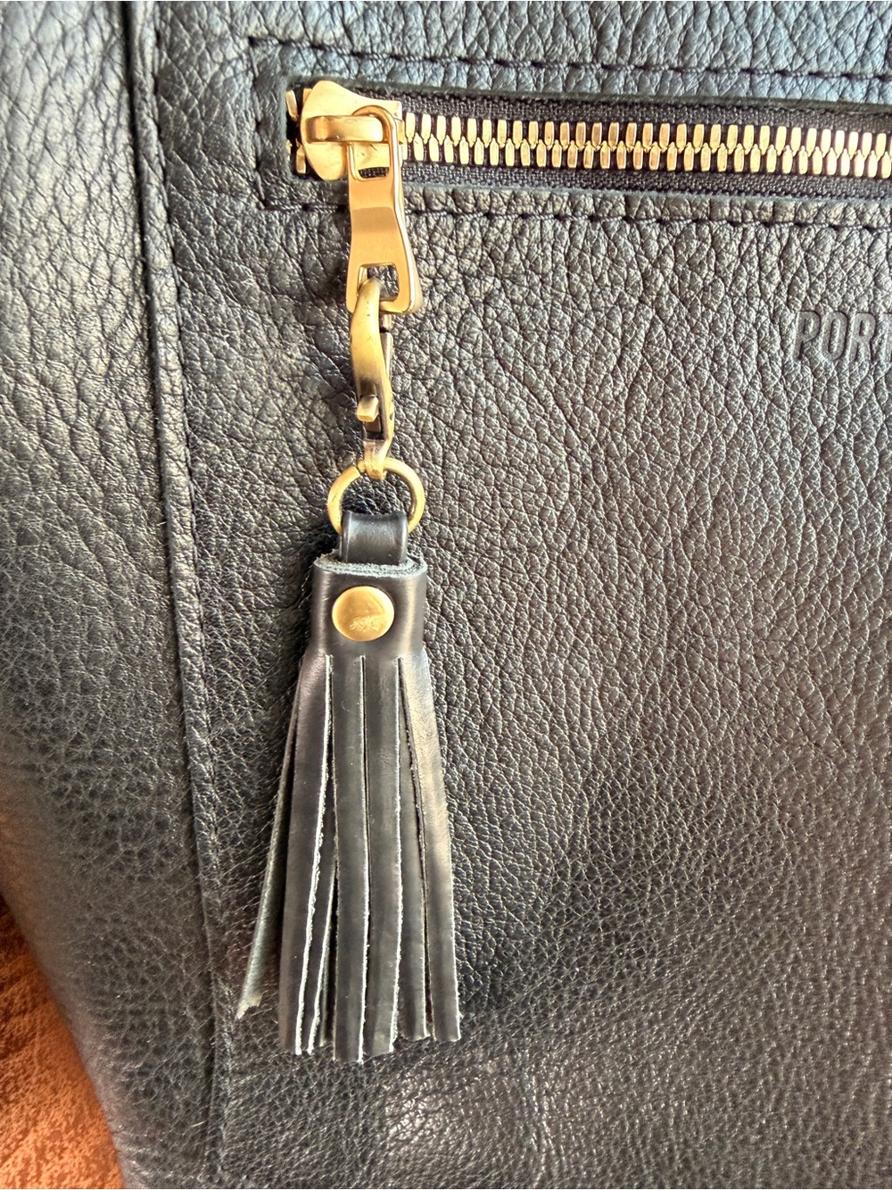 Portland Leather Pebbled Black Tote Backpack - Picture 7 of 8